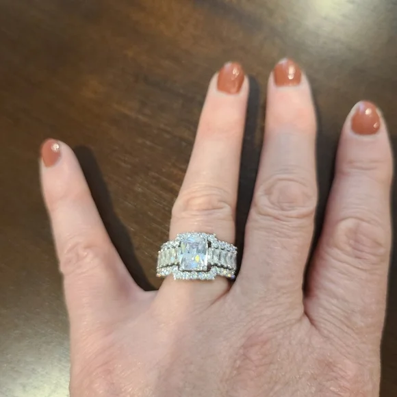 New Jorrio 925 Silver and CZ Wedding Set Size 7.5 - Picture 4 of 6